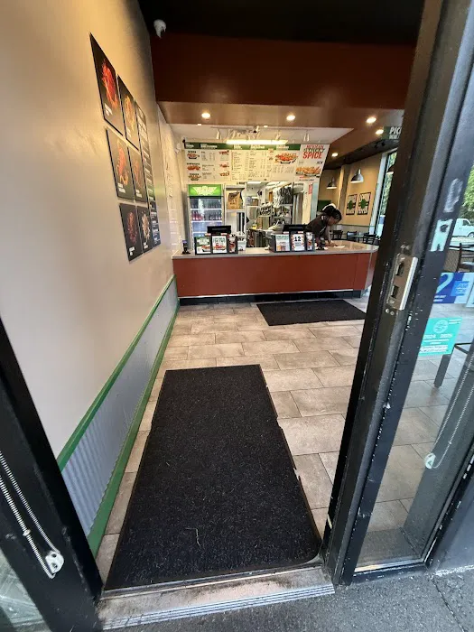 Wingstop Picture 1