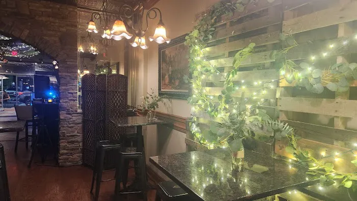 Uncorked Wine Lounge Picture 6