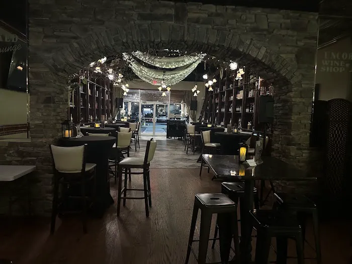 Uncorked Wine Lounge Picture 3