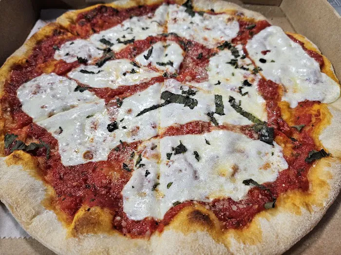 Mangiamo Pizza Restaurant & Catering Picture 6