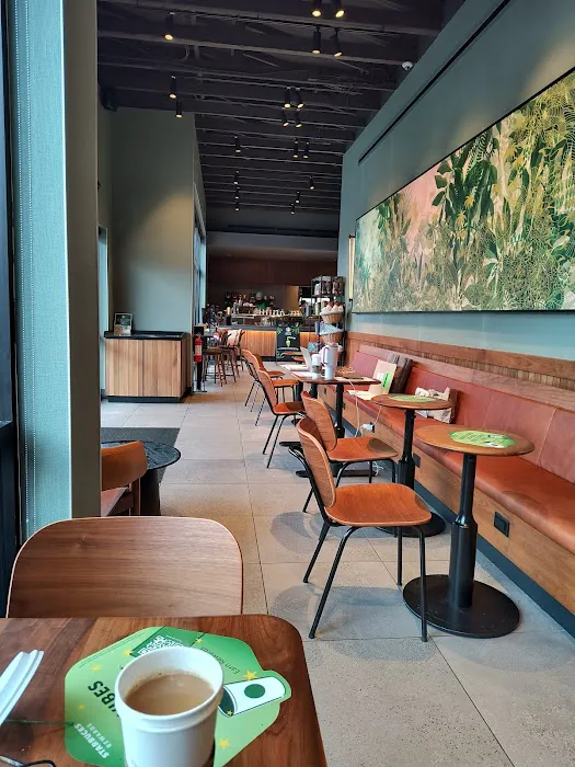 Starbucks Picture 7