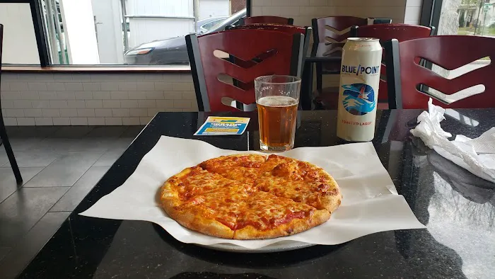 Santoni's Pizzeria and Restaurant Picture 2