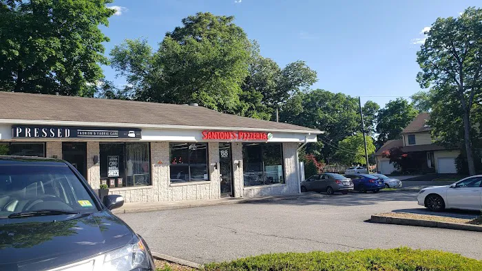 Santoni's Pizzeria and Restaurant Picture 8