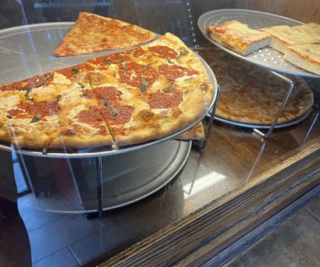 LA Bella Roma Pizzeria