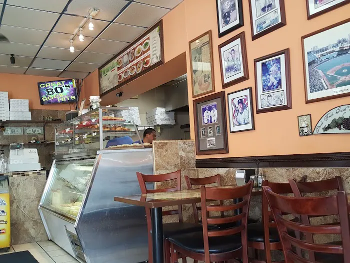 Montebello's Pizza Picture 7