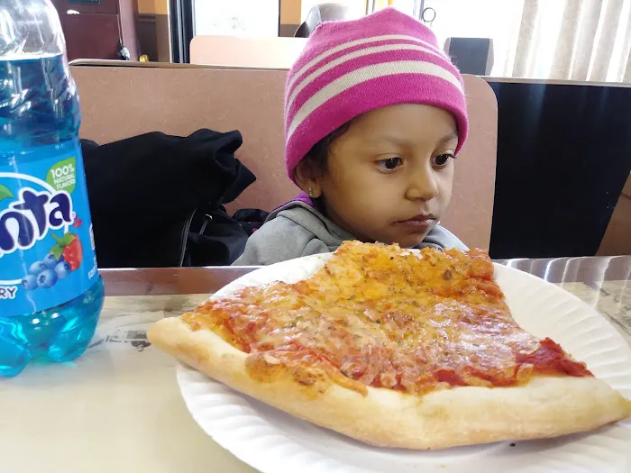 Montebello's Pizza Picture 10
