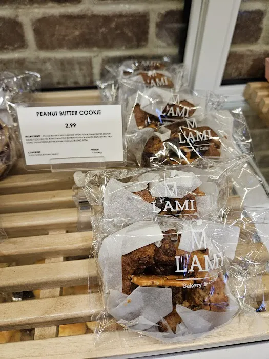 L'AMI Bakery & Cafe Picture 1