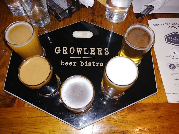 Growlers Beer Bistro Picture 10