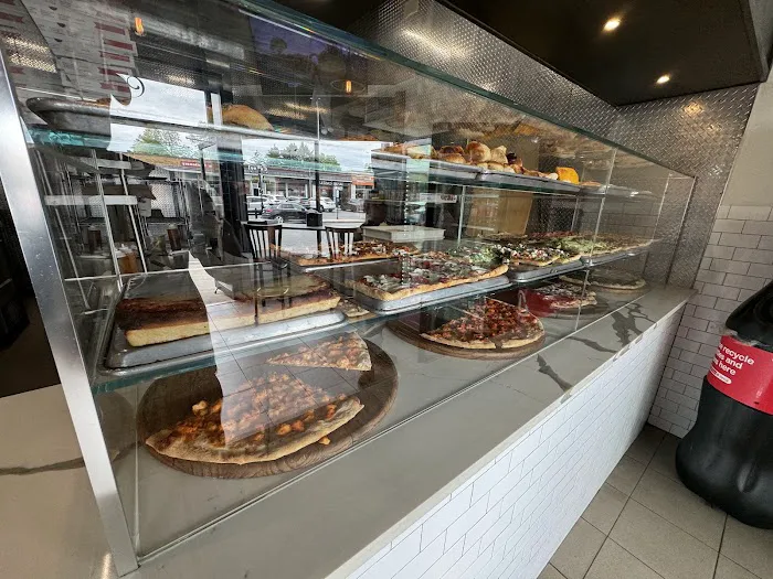 The Pizza Shop Picture 7