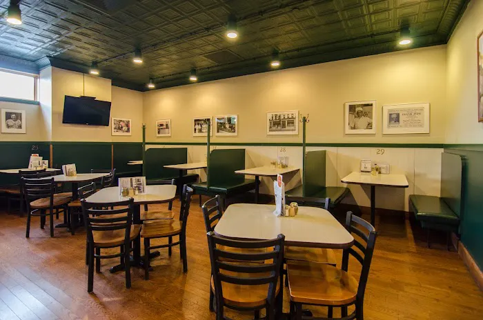 Frank Pepe Pizzeria Napoletana Picture 5