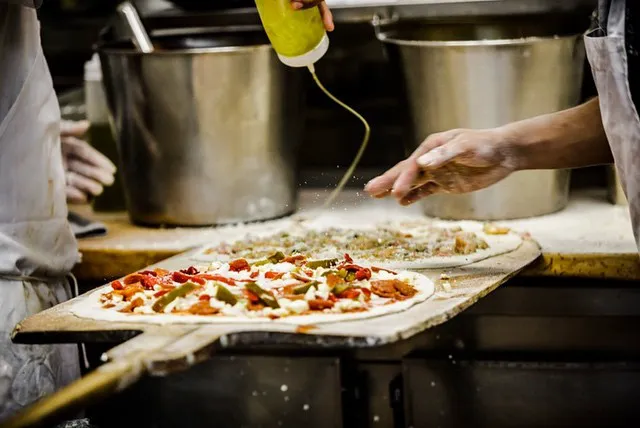 Frank Pepe Pizzeria Napoletana Picture 6
