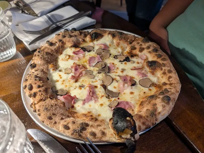 Burrata Picture 3