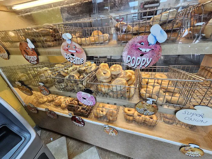 Highridge Bagel Factory Picture 9