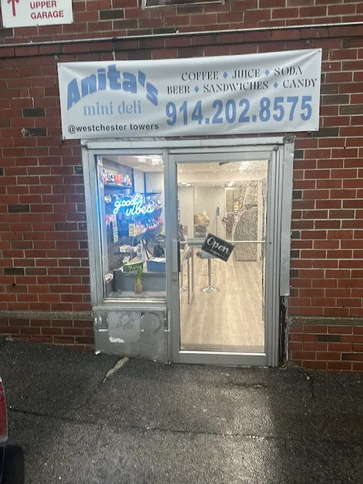 Anita's Mini Deli Picture 7