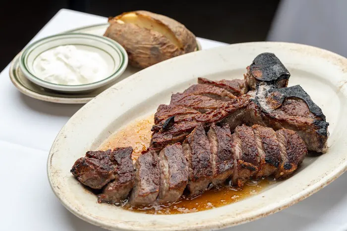 Peter's Steakhouse Picture 3
