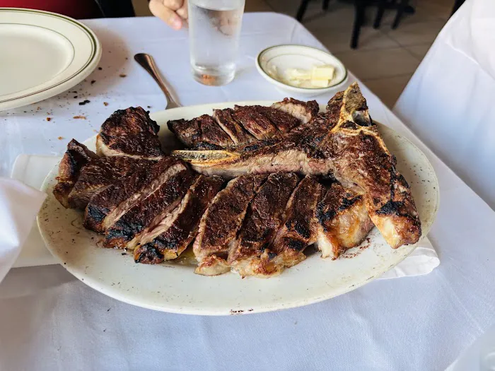 Peter's Steakhouse Picture 2