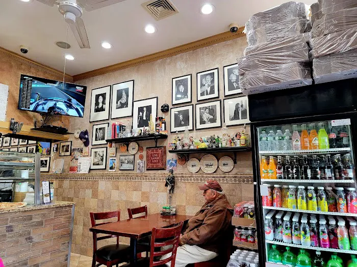 Sal's Pizza II Picture 6