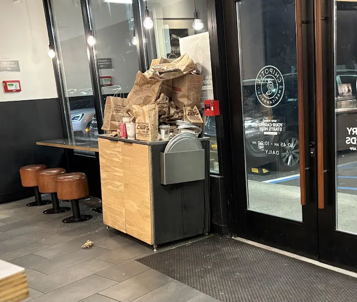 Chipotle Mexican Grill Picture 9