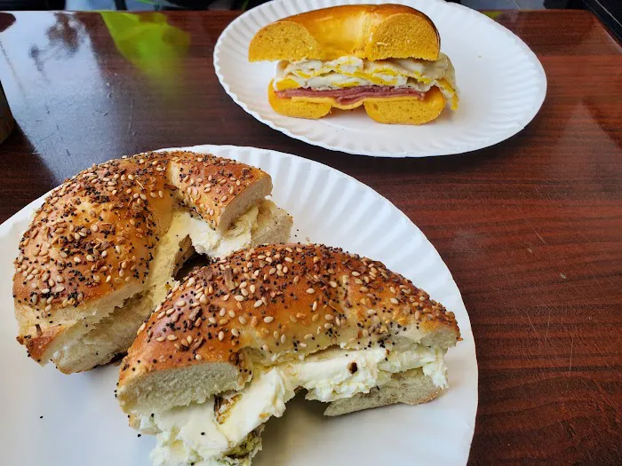 Traditional Bagel Cafe Picture 9