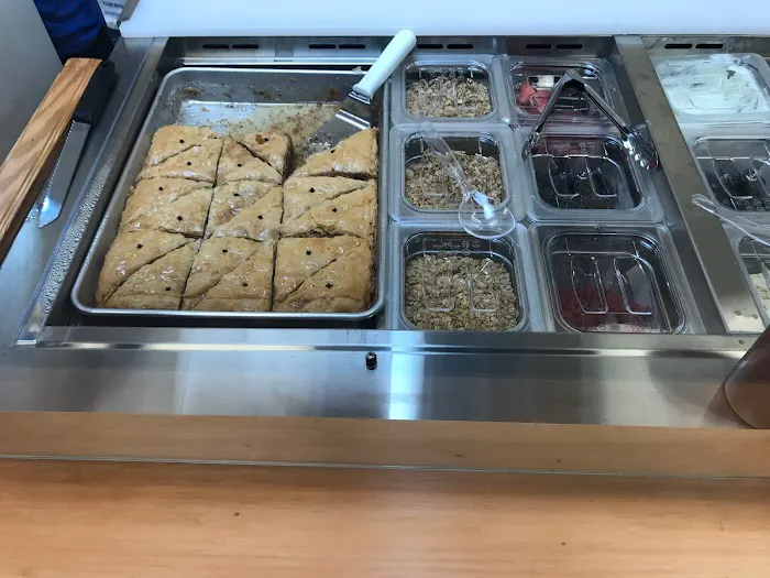Dimitris Gyro Grill Picture 8
