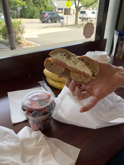 Bagel Deli Plus Picture 6