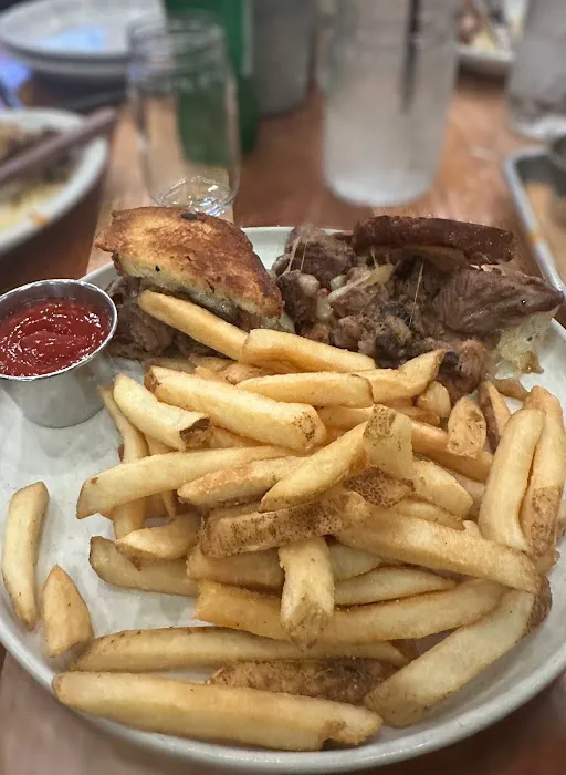 Smokehouse Tailgate Grill - NEW RO Picture 7