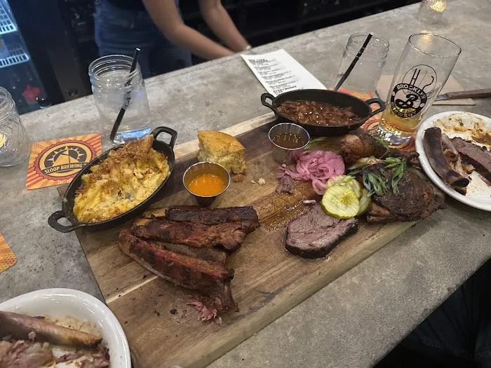 Smokehouse Tailgate Grill - NEW RO Picture 8