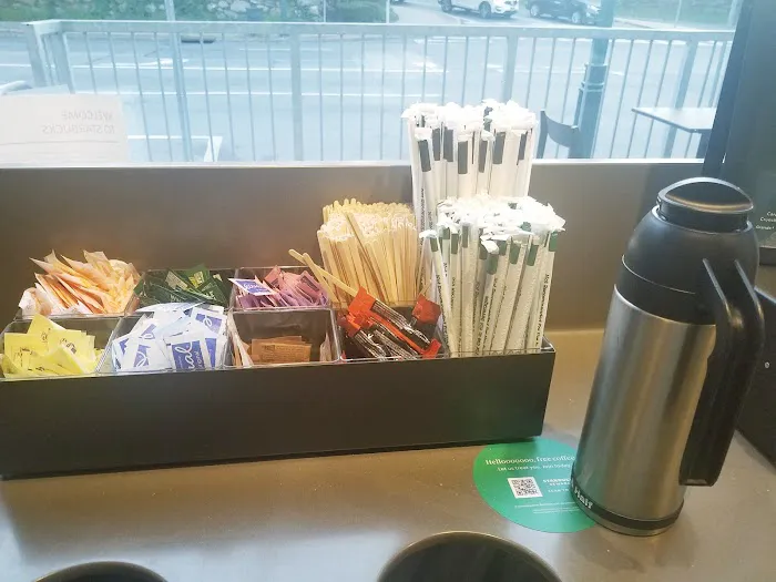 Starbucks Picture 5