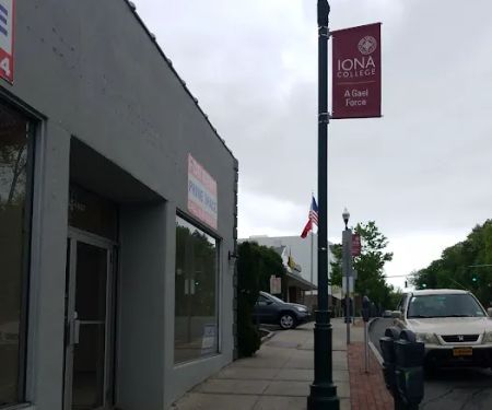 Avenue Deli and Cafe