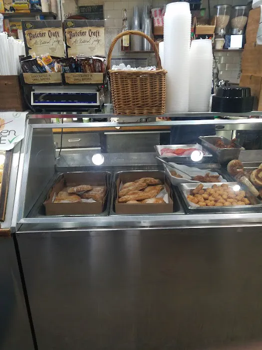 Avenue Deli and Cafe Picture 4
