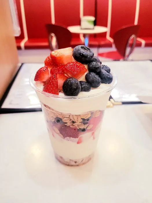 Amara Froyo Picture 7