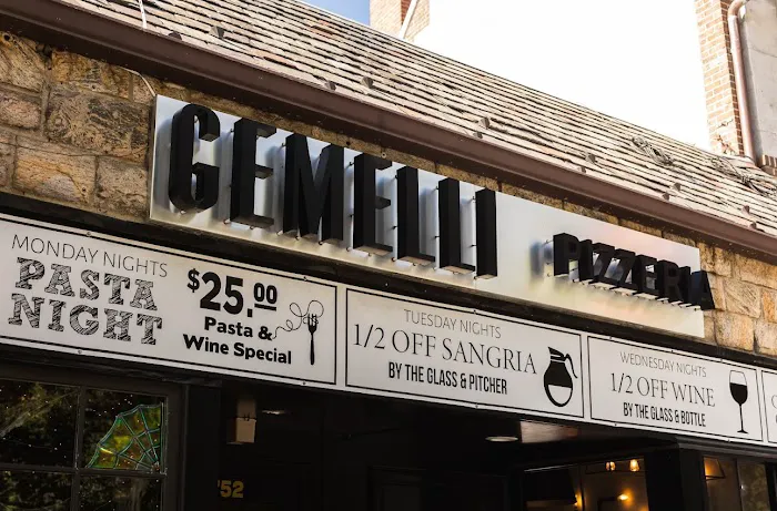 Gemelli Pizzeria Picture 9