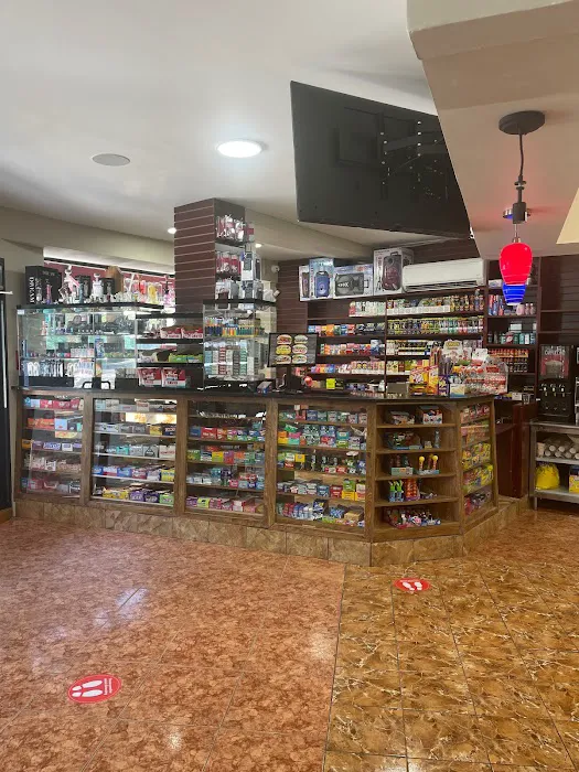 High Class Deli & Juice Bar Picture 2