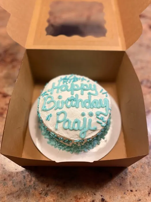 Curly Tail Cakes | Dog Bakery Picture 5
