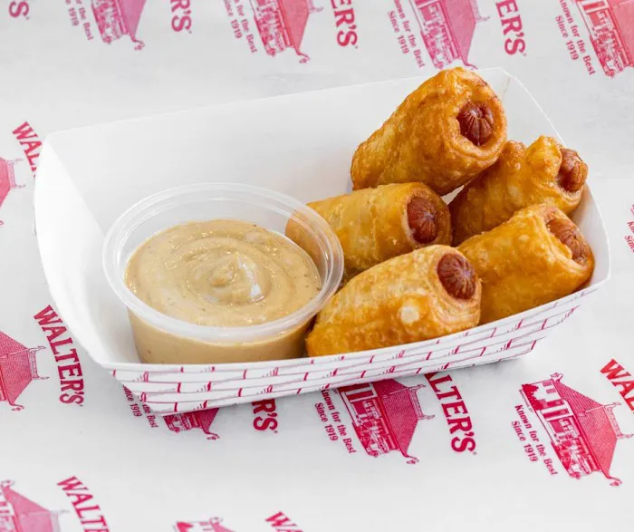 Walter's Hot Dogs Picture 2