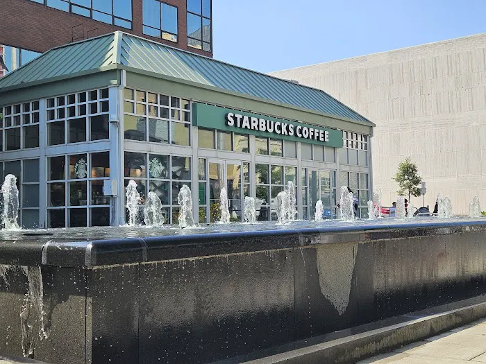 Starbucks Picture 3