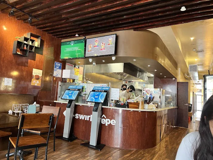 T-swirl Crepe - White Plains Picture 4