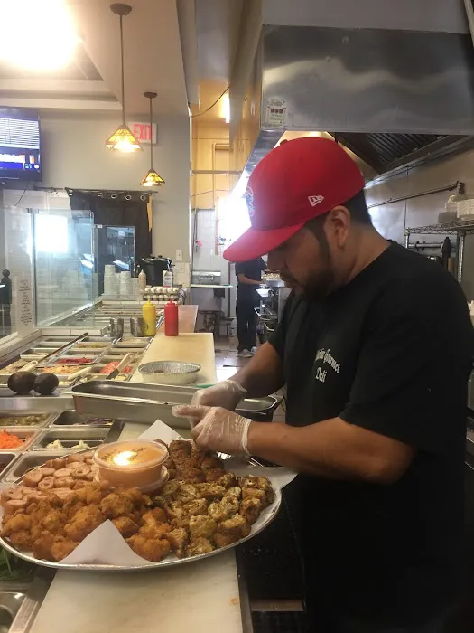Martine Gourmet Deli Picture 4