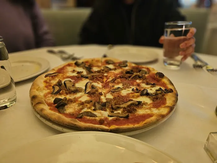 Serafina Italian Restaurant White Plains Picture 3