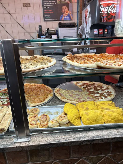 Mario's Pizza Restaurant Picture 8
