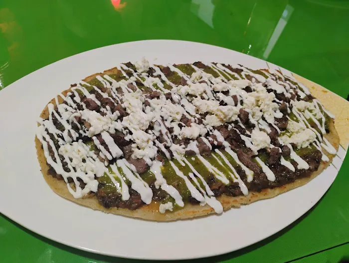 Robertos Grill Cafe Picture 2