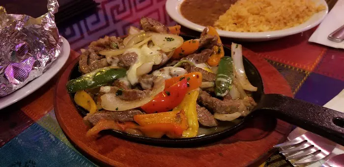 Robertos Grill Cafe Picture 7