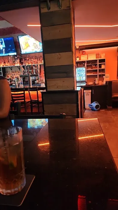 Whiskey Lounge Picture 3