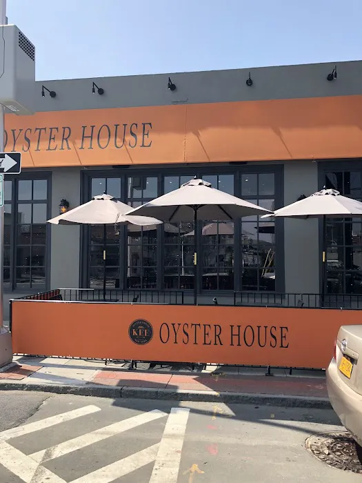 KEE Oyster House Picture 5