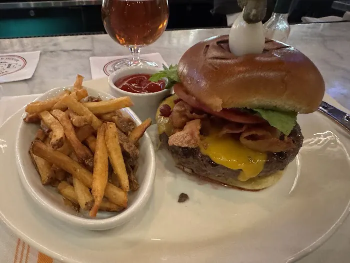 KEE Oyster House Picture 1