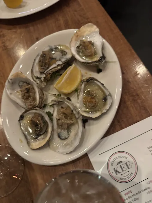 KEE Oyster House Picture 3