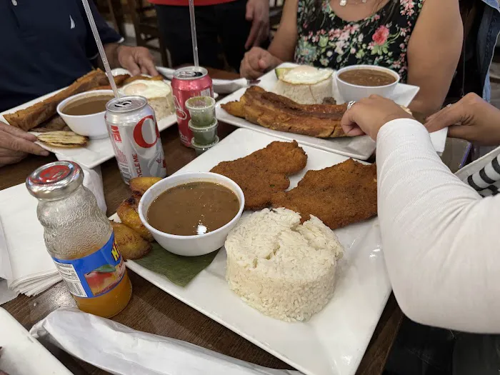 El Cafetero Bakery Picture 6