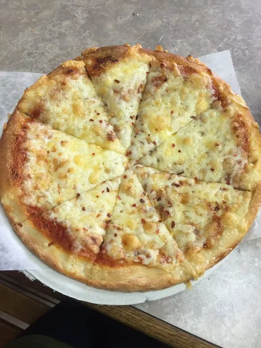 Singas Famous Pizza Picture 8