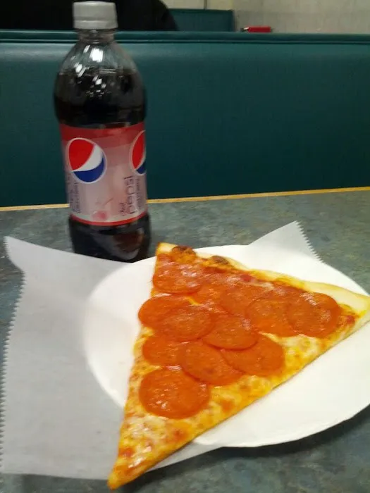 Happy Days Pizza Place Picture 9