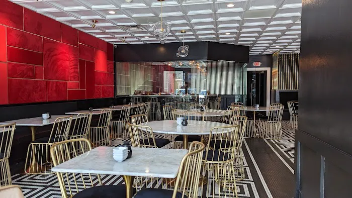 Akai Lounge - Scarsdale Picture 4